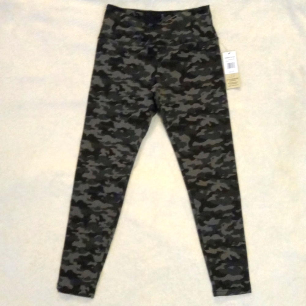 NWT Camo Seamless Leggings Petite Small by Khakis – Lift & Sculpt Fit